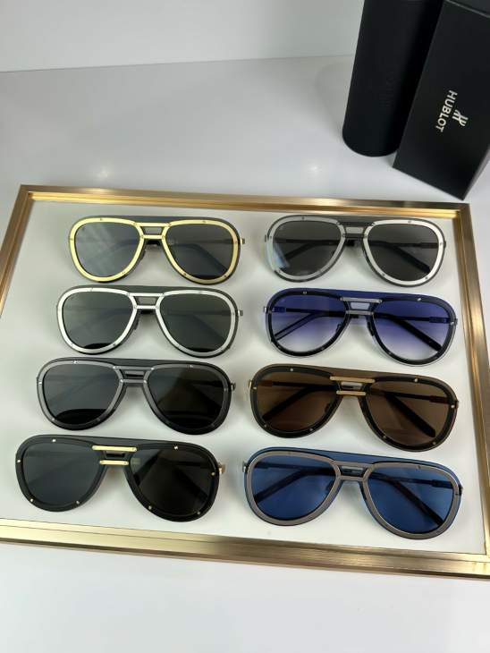 Picture of Hublot Sunglasses _SKUfw72111612fw